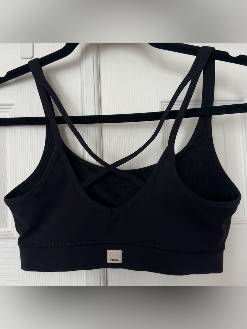 Vuori mindset sports bra size Small black